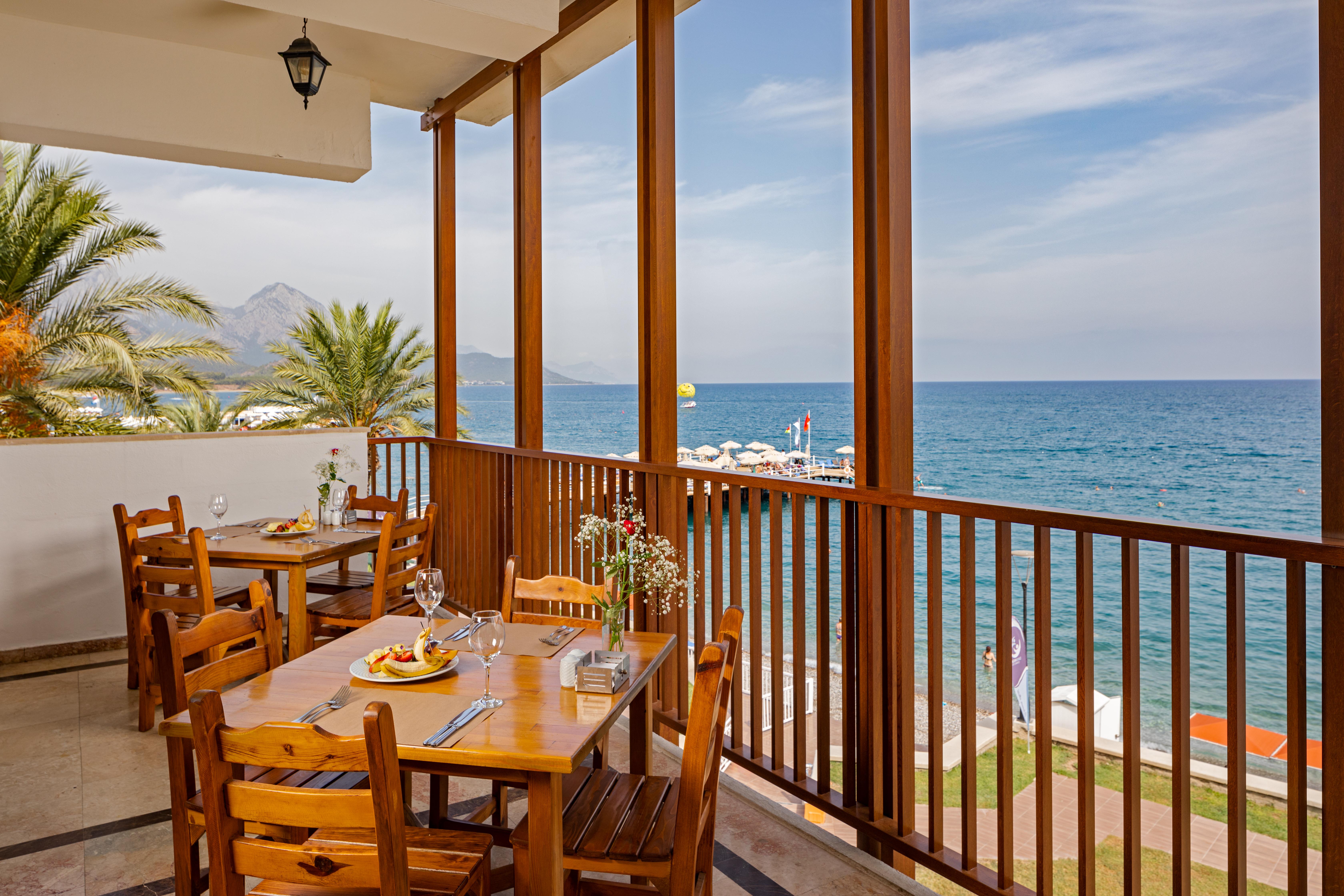 Aqi Hydros Club Hotel Kemer Exterior foto Restaurant in the hotel